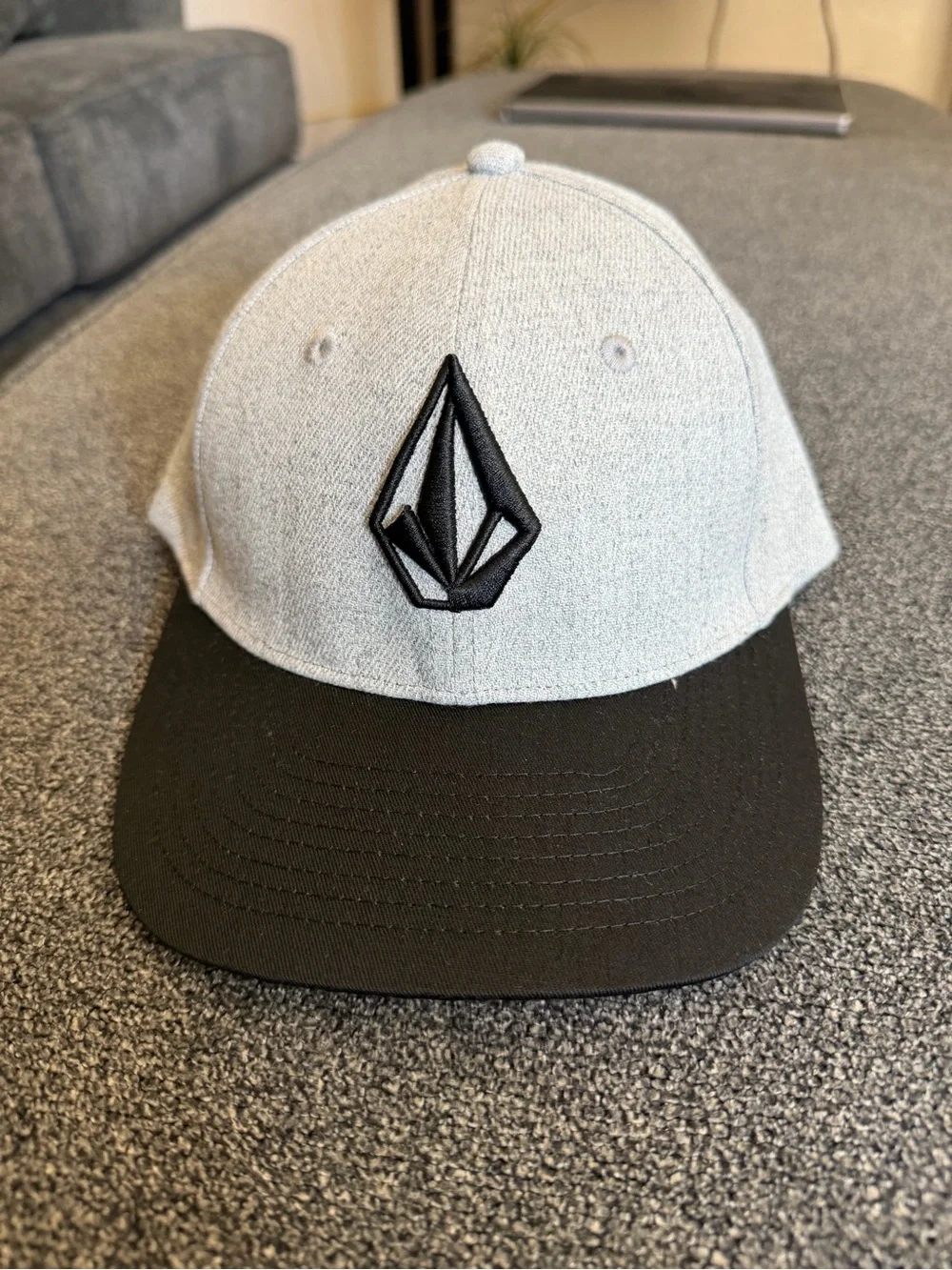 Volcom Heather Gray Snapback Hat with Black Brim